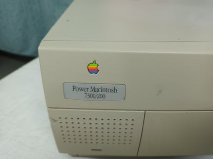 Apple Power Macintosh 7300/200,  (nº47)