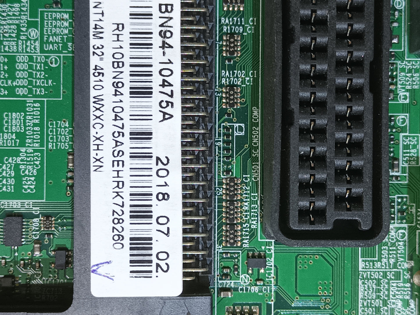 BN94-10475A, de Samsung UE32J4005AW