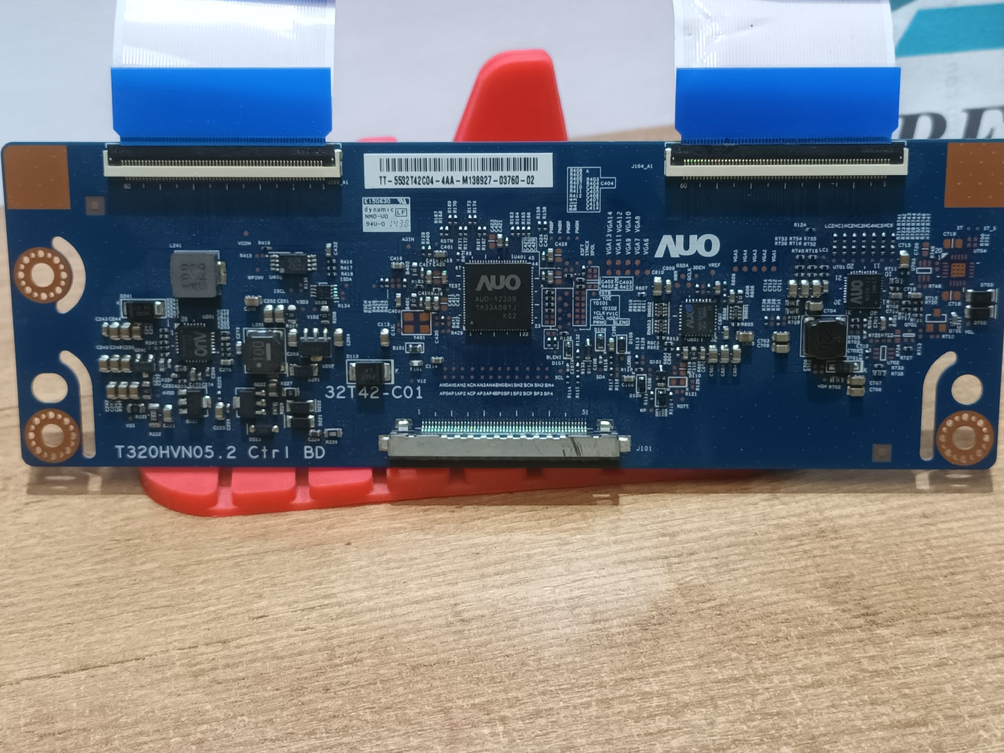 PLACA T-COM, T320HVNO5.2, desmontada de TV LG32JB585V, &nbsp;