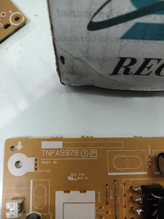 TNPA5978, de PANASONIC TX-39AS600E