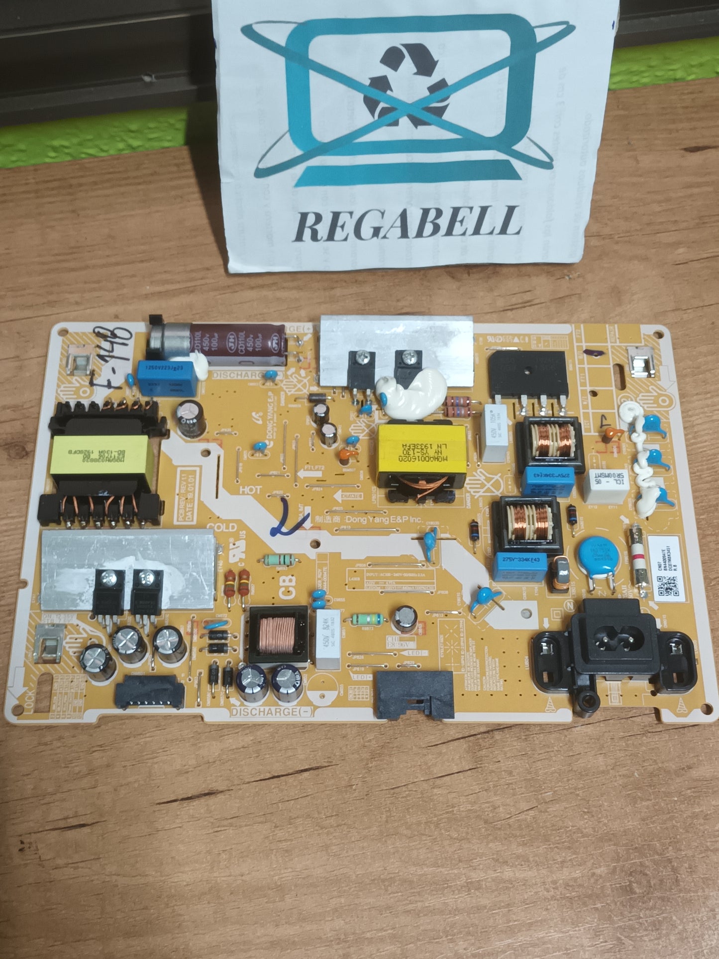 BN44-00947E, de Samsung QE43Q60RAT