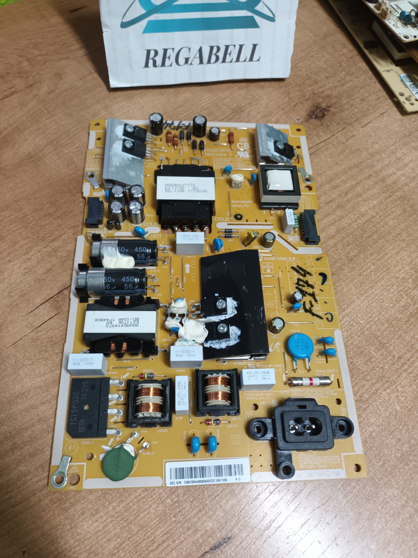 BN44-00806A, de TV Samsung UE40MU6105K,