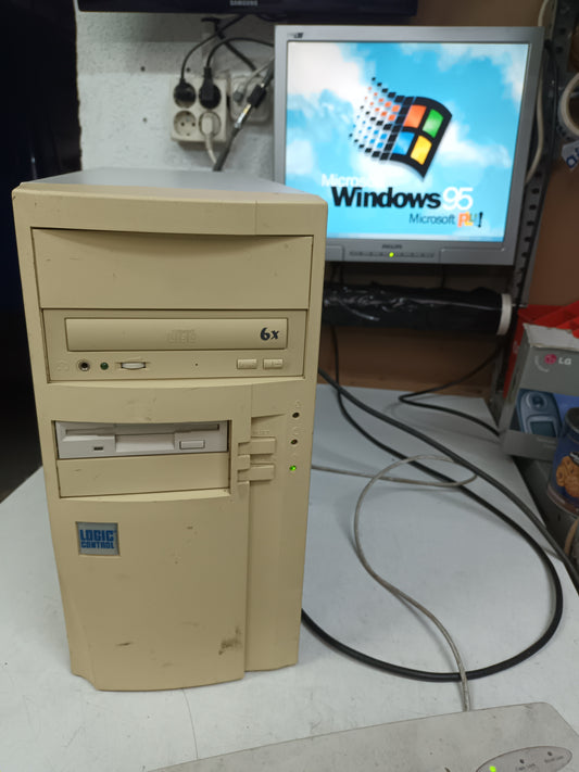 PC ANTIGUA, RETRO, PENTIUM S     (n-12)