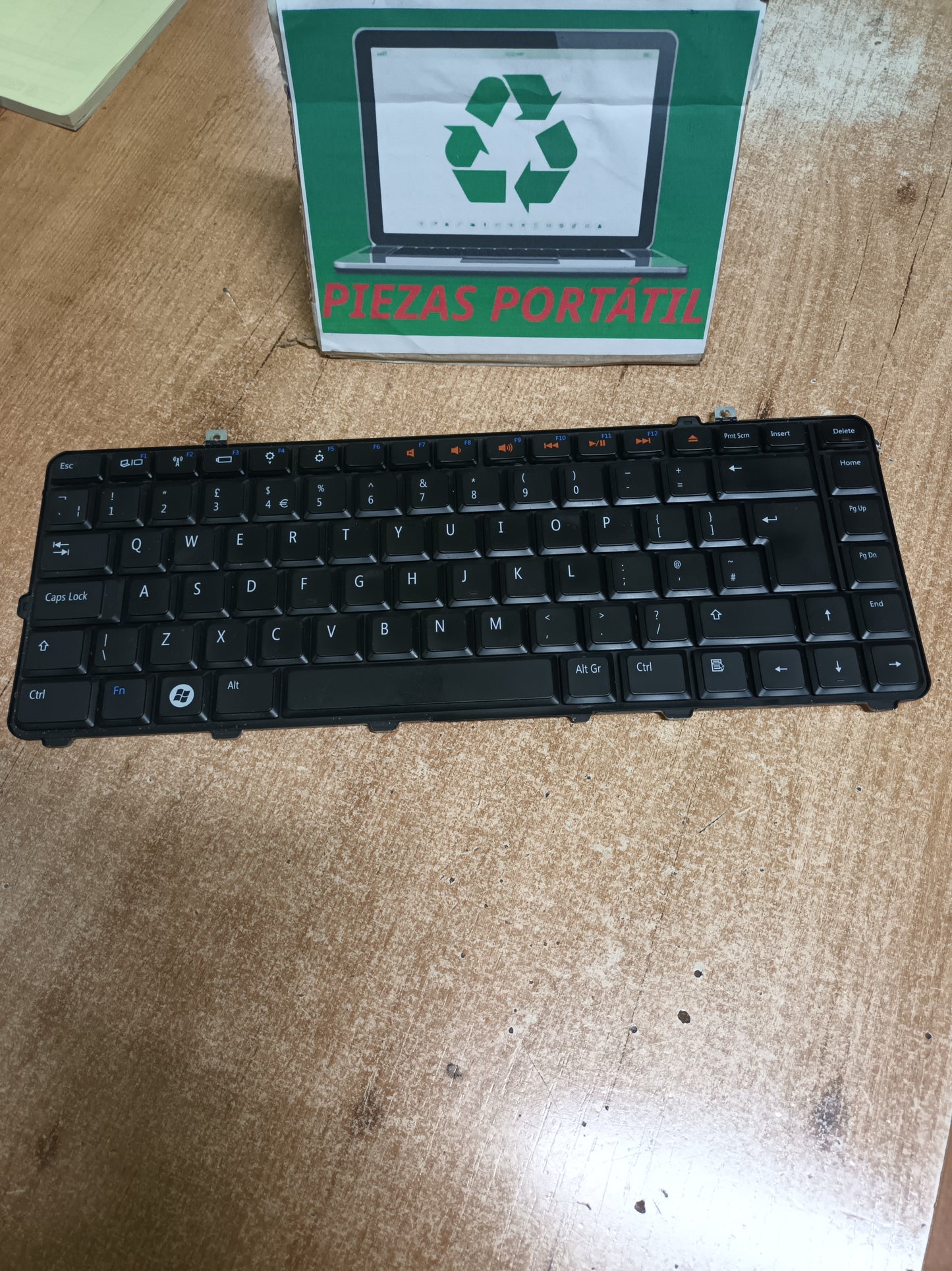 TECLADO, V080925CK1, de Dell inspiro 1555,