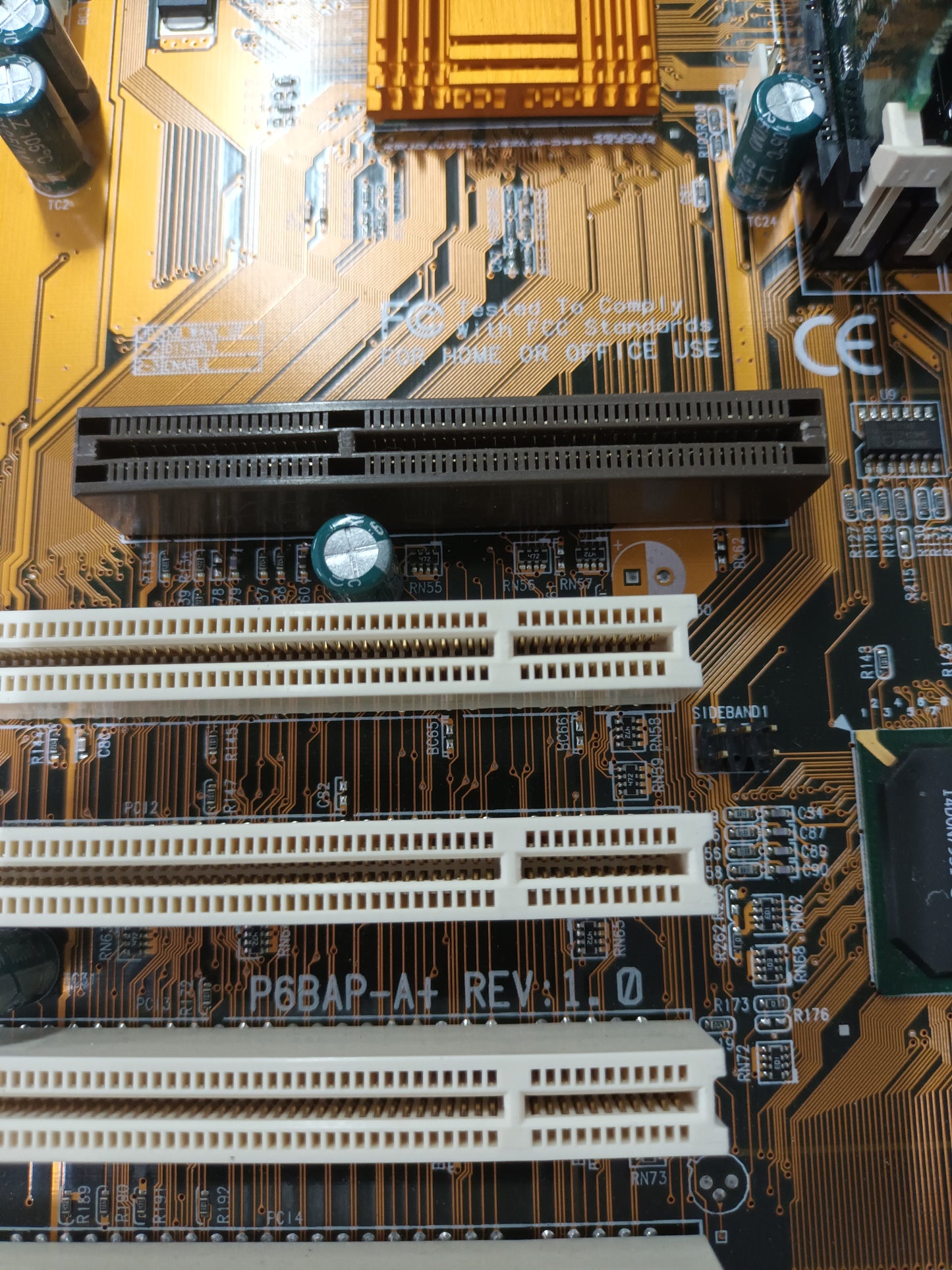 P6BAP-A+ REV 1.0, PLACA BASE, (PL-18)