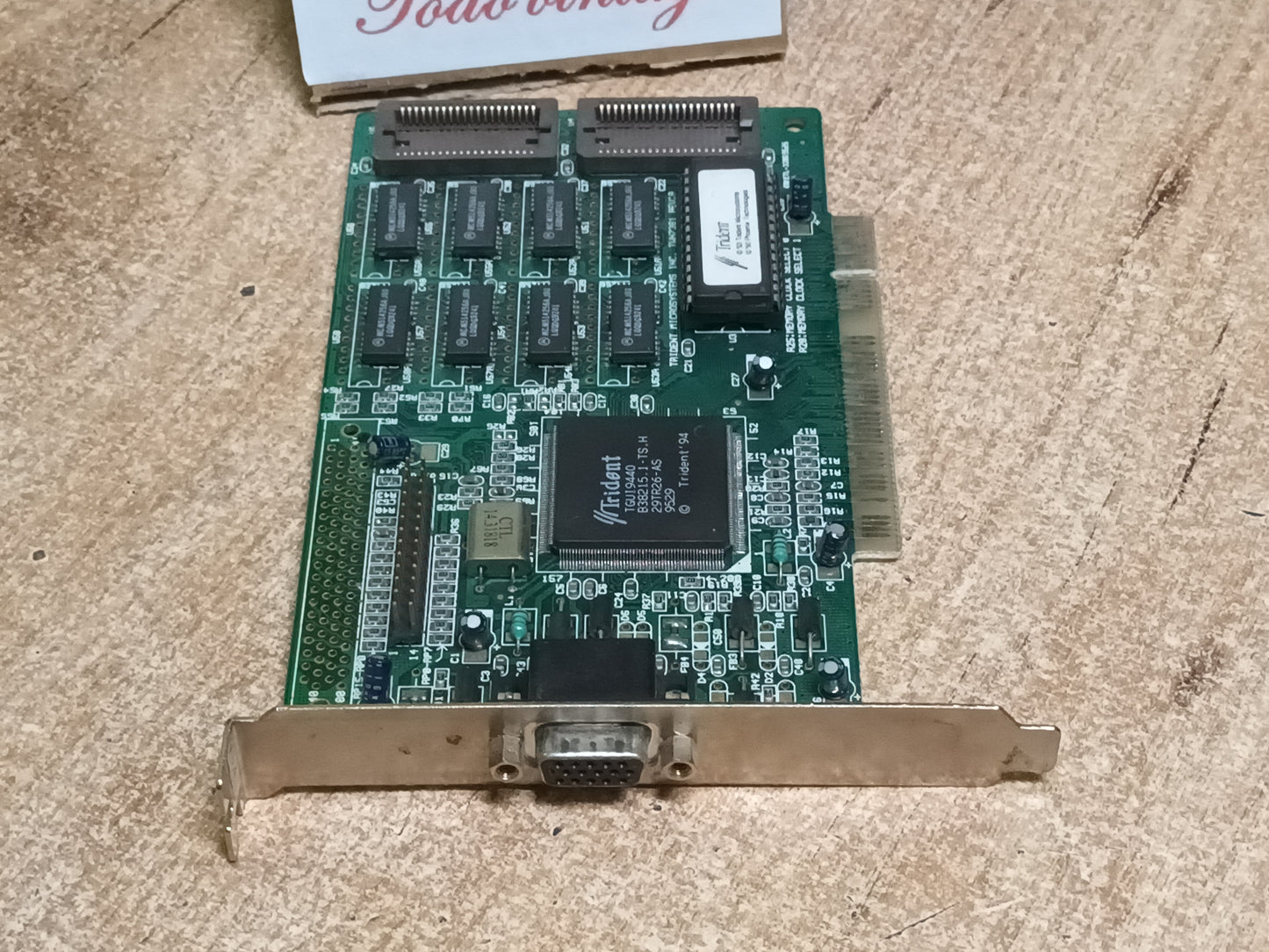Tarjeta gráfica VGA Trident TGUI9440 PCI