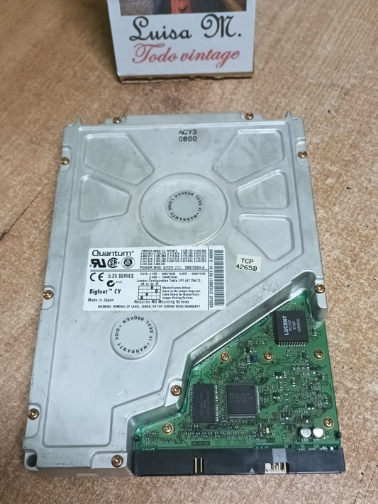 Disco duro Quantum Bigfoot 5.25 series 4.3GB