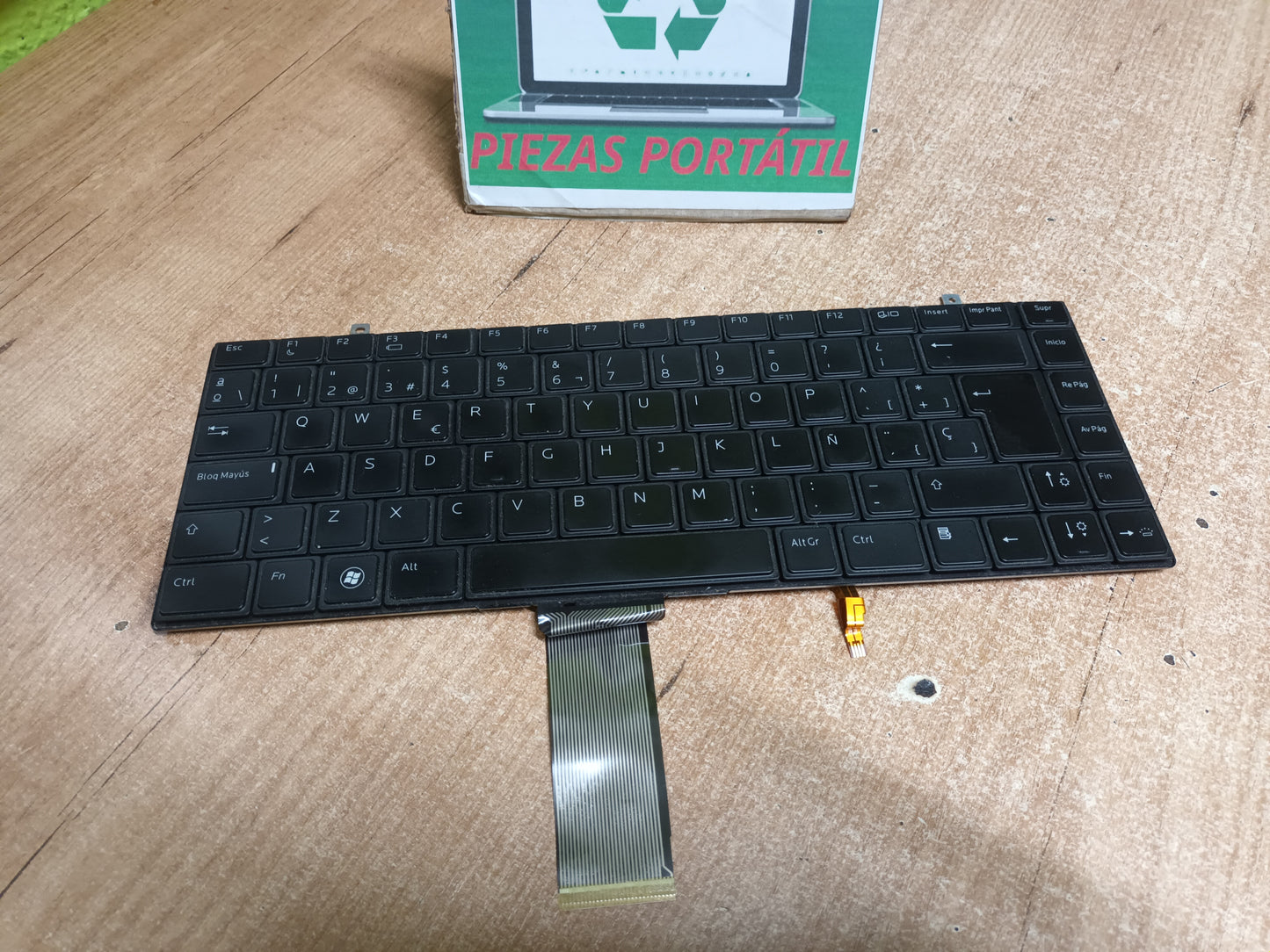 TECLADO, RETROILUMINADO DELL STUDIO XPS