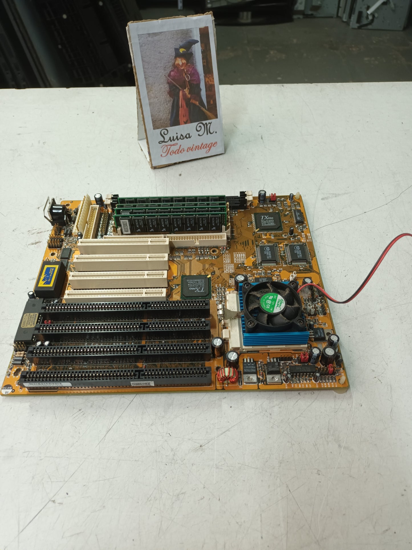 PLACA BASE PC, Socket 7 AT chipset TX Pro, ref.30