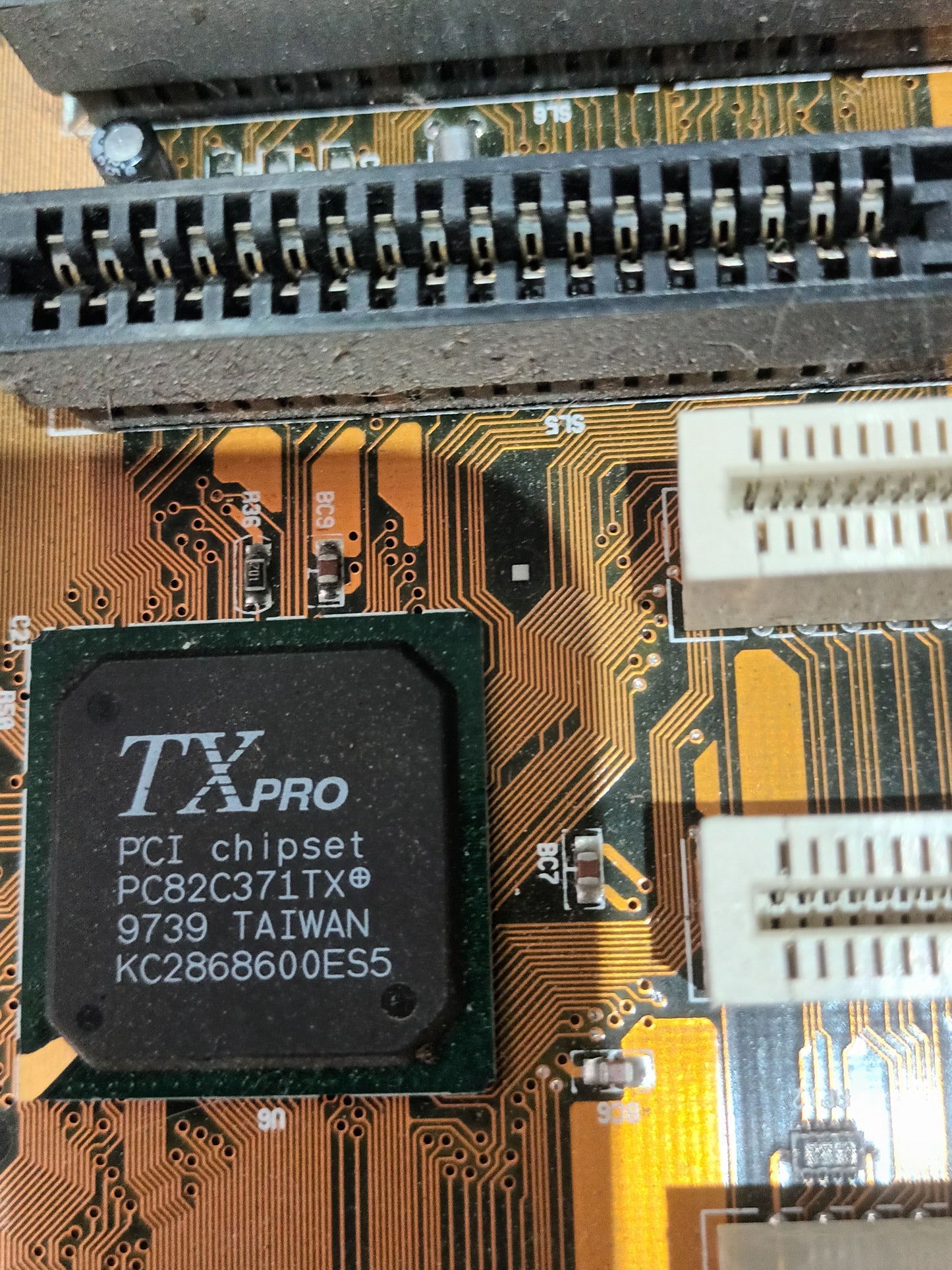 PLACA BASE PC, Socket 7 AT chipset TX Pro, ref.30