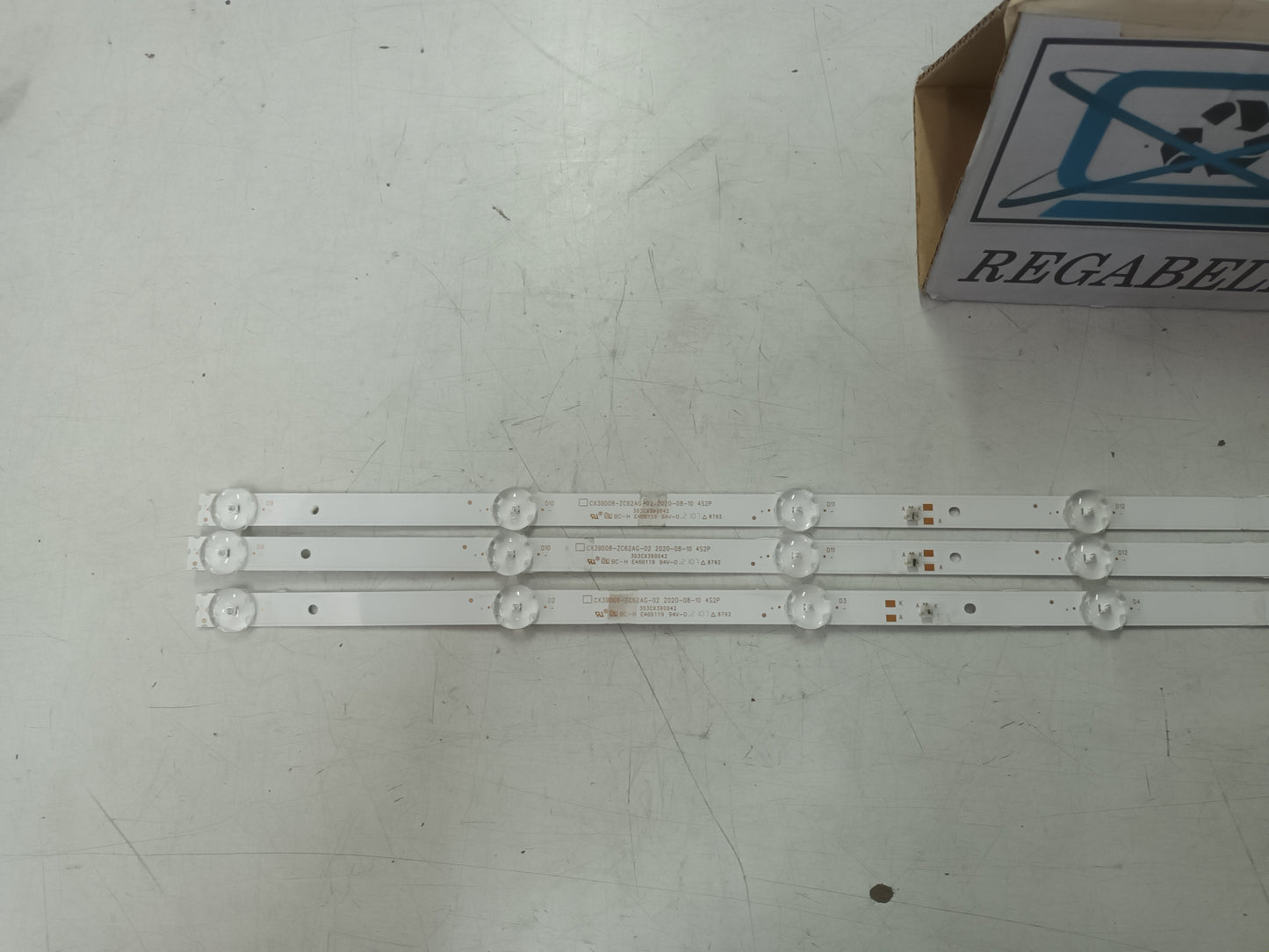 INFINITON 40N520, KIT TIRAS LED,  (ref,83)