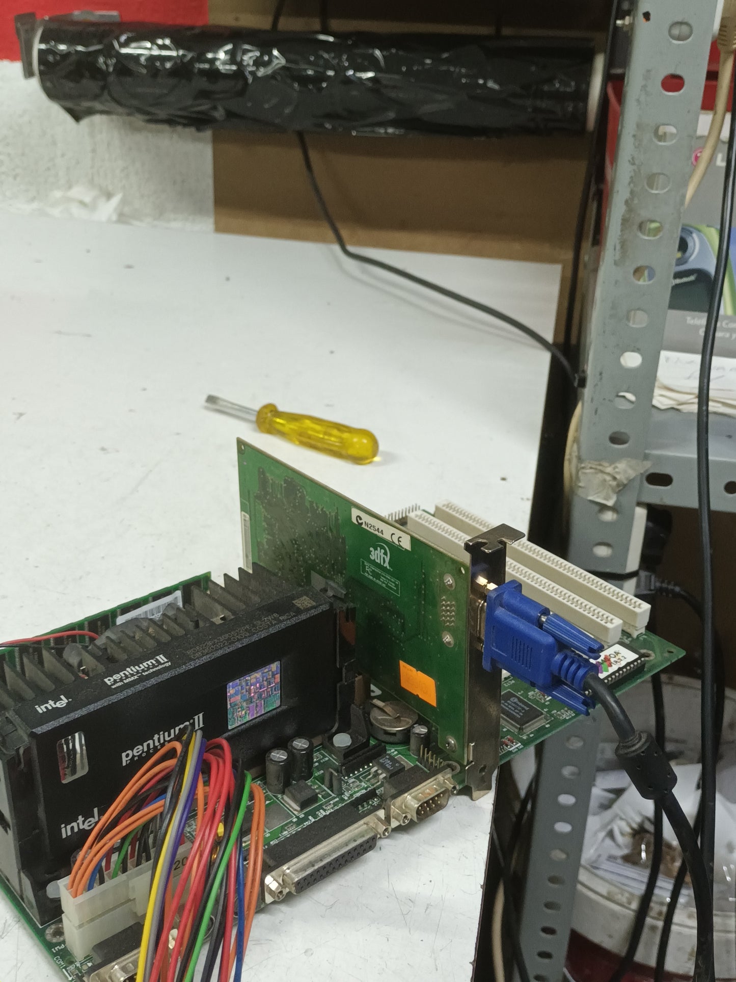 Placa base retro, con pentium II, 300mhz, (p-36)