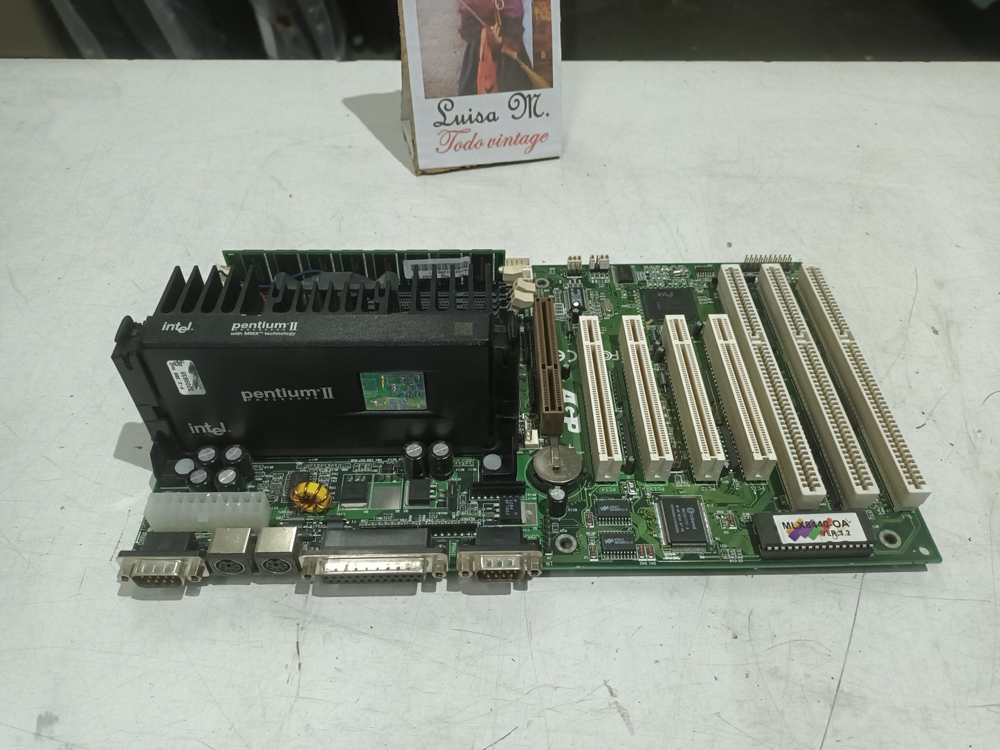 Placa base retro, con pentium II, 300mhz, (p-36)