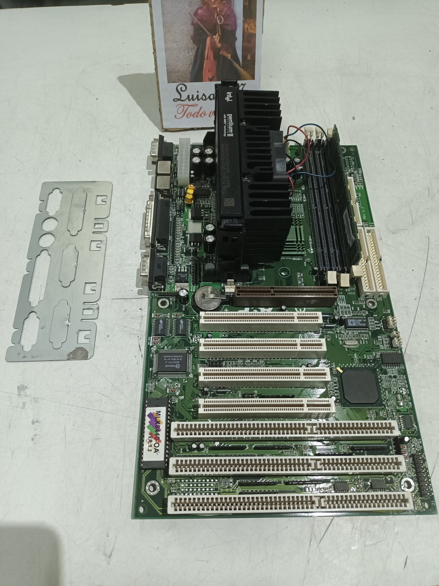 Placa base retro, con pentium II, 300mhz, (p-36)