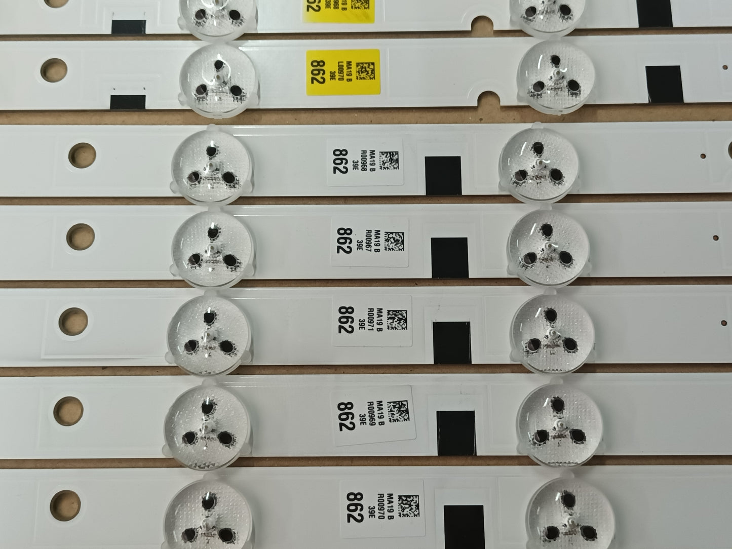 SAMSUNG UE39EH5003, KIT TIRAS LED (ref,85)