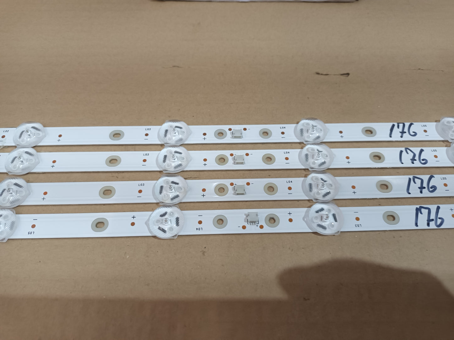 JVC LT24FD100, KIT TIRAS LED (ref,176)