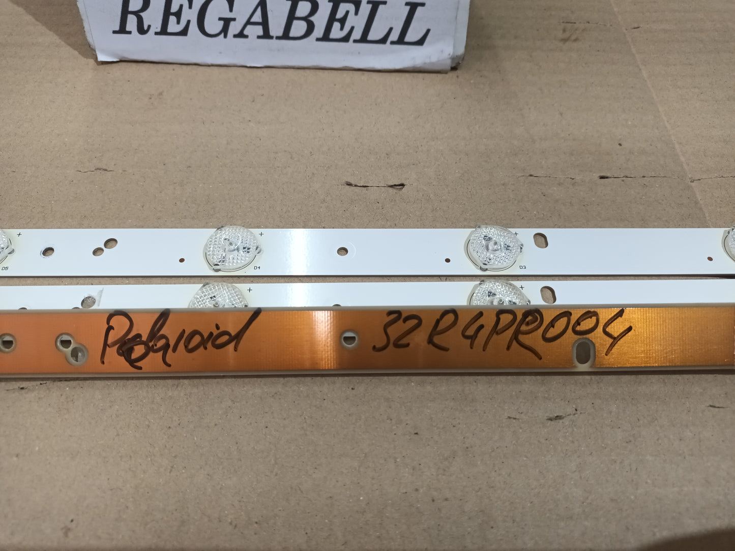 POLAROID 32R4PR004, KIT TIRAS LED (ref,182)