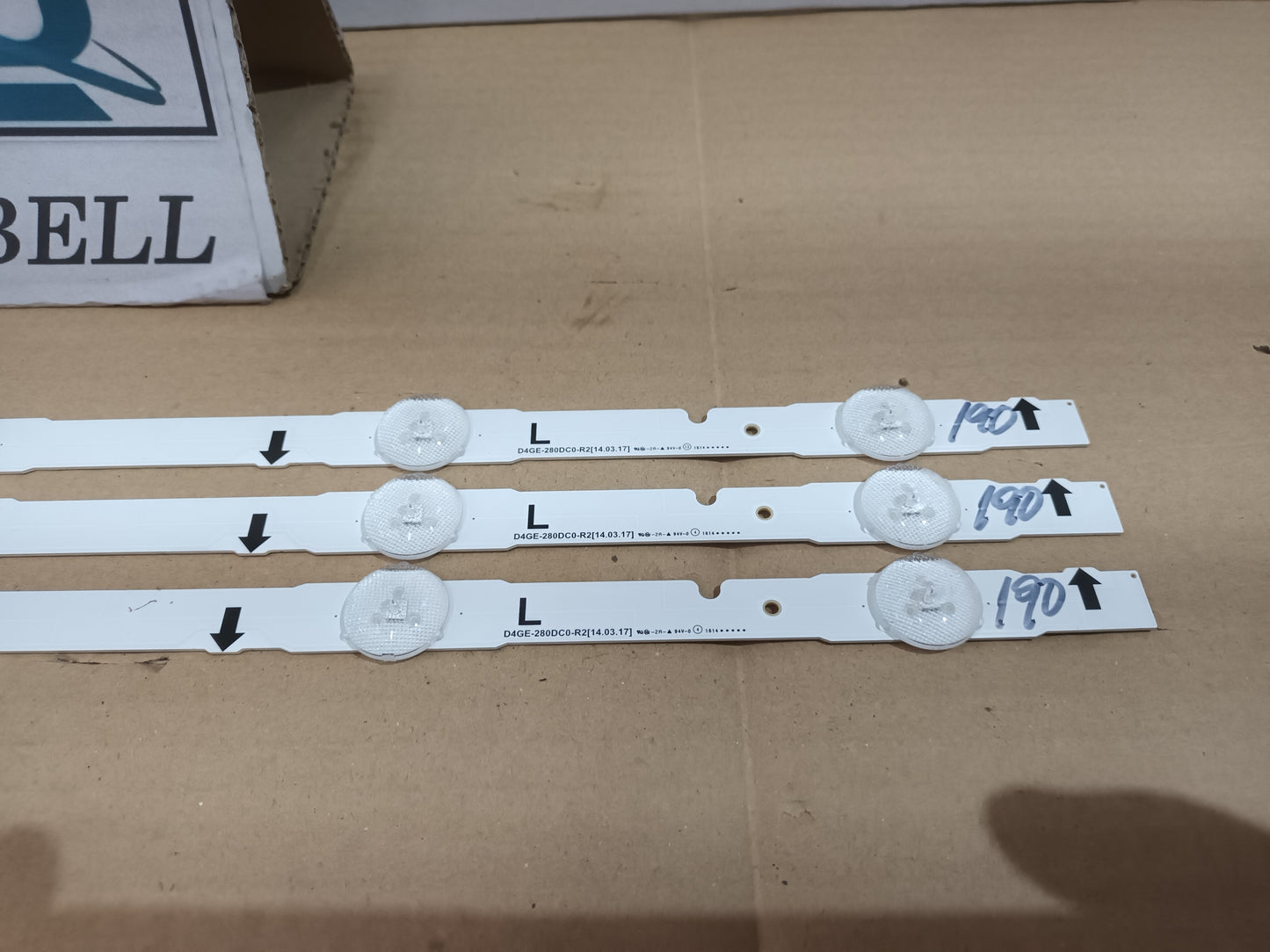 UE28J4100AW, KIT TIRAS LED (ref,190)