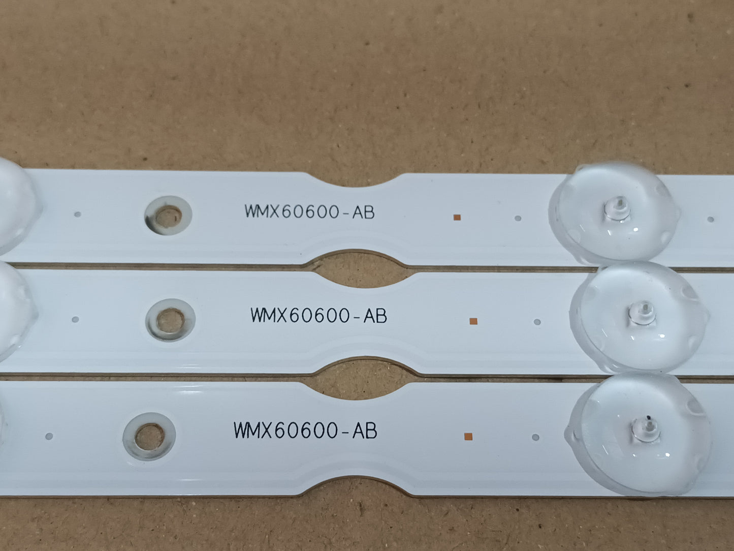 GRUNDIG43GFU7960B, KIT TIRA LED (ref,197)
