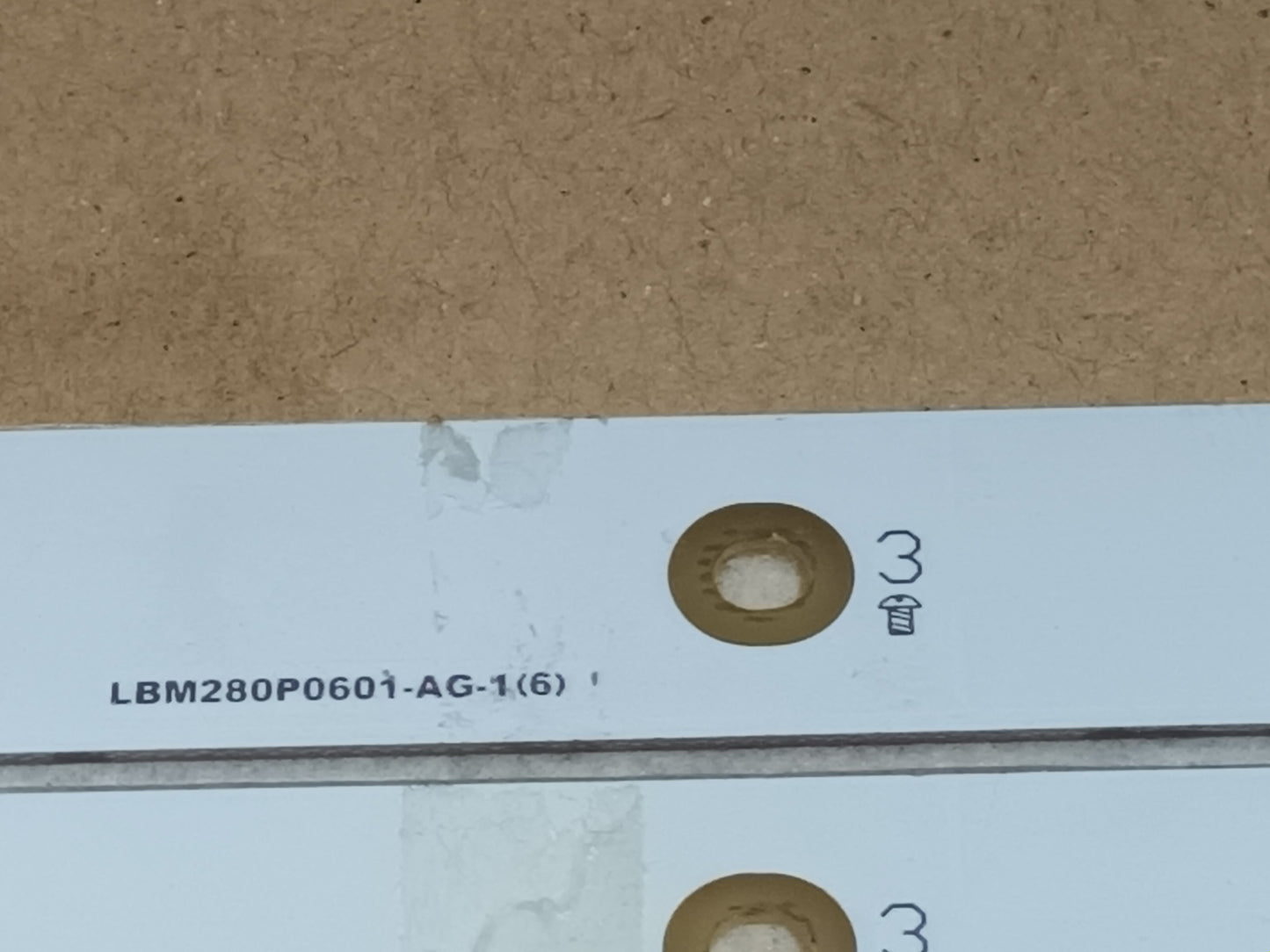 LG 28MT42VF-PZ, KIT TIRAS LED (ref,259)