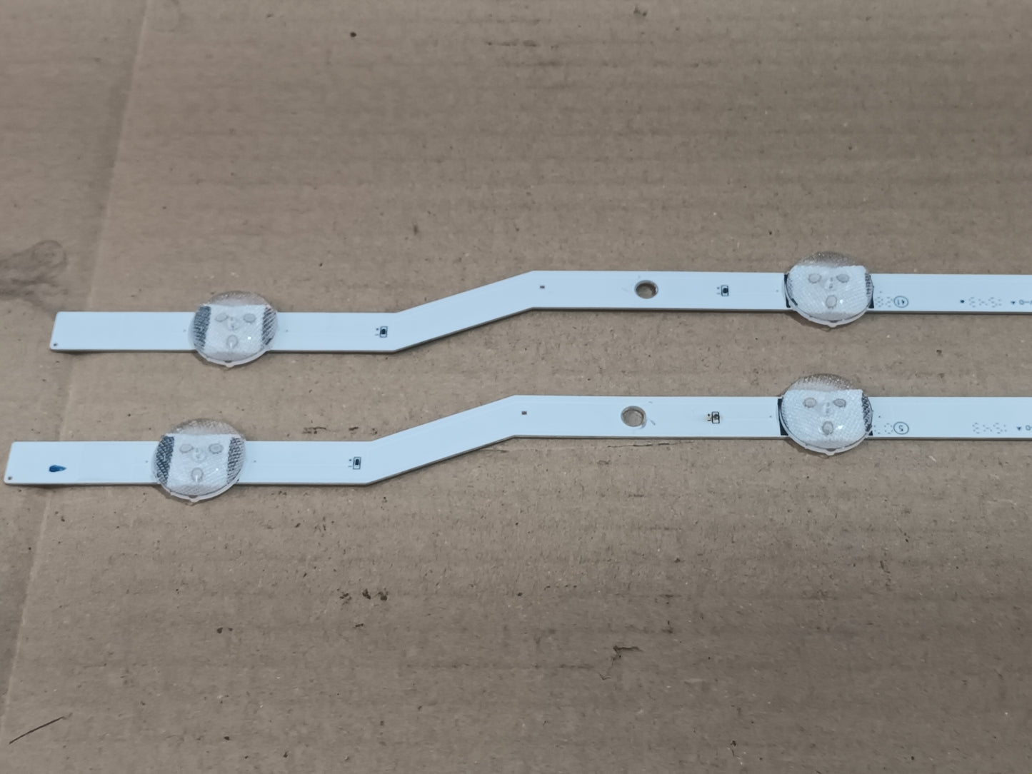 SAMSUNG UE32J4500, KIT TIRAS LED (ref,4)