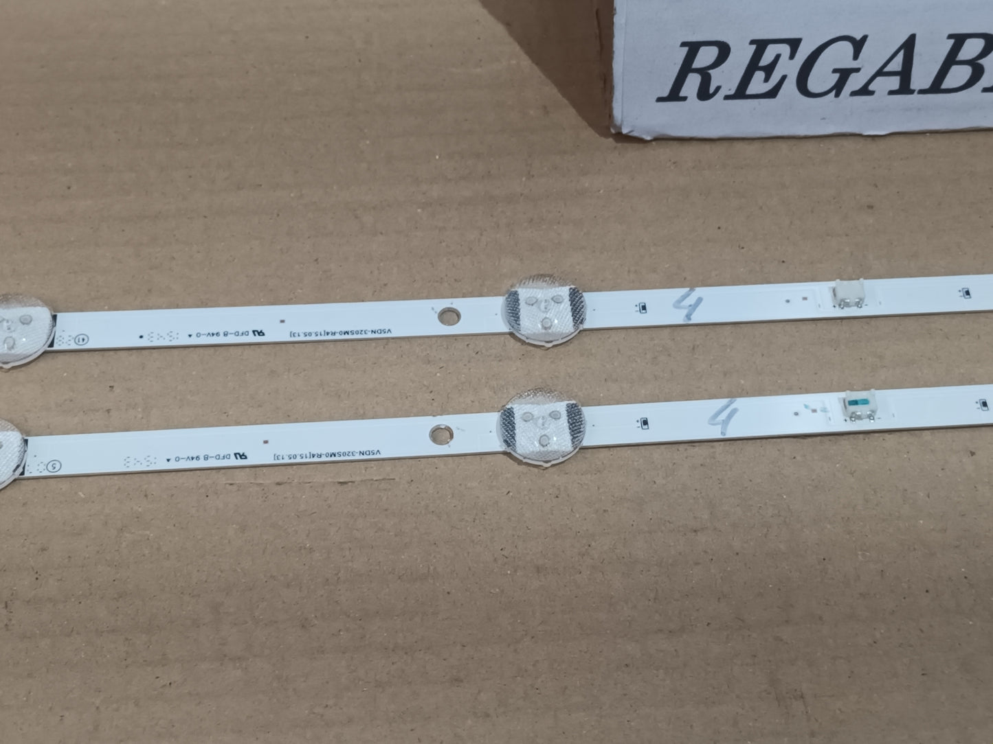 SAMSUNG UE32J4500, KIT TIRAS LED (ref,4)