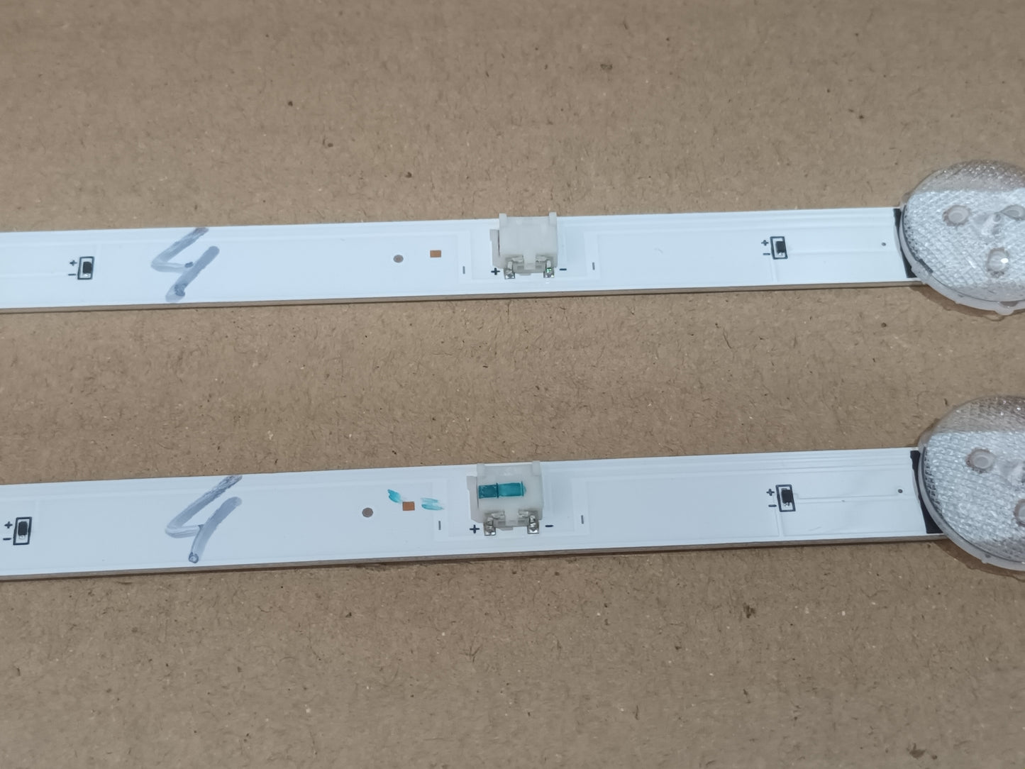 SAMSUNG UE32J4500, KIT TIRAS LED (ref,4)