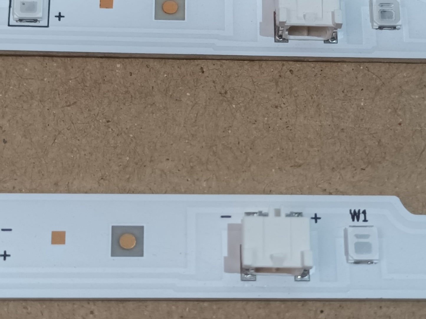 SAMSUNG UE32N4005, KIT TIRAS LED (ref,10)