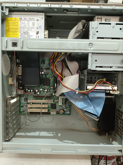 HP VECTRA VL400MT (nº3)