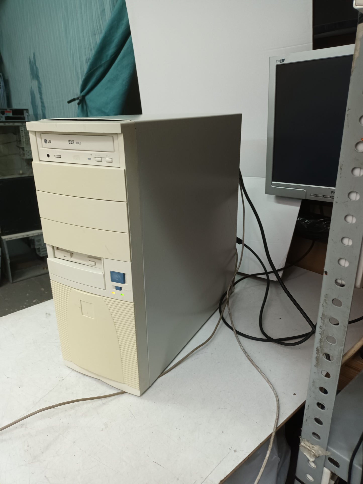 Pc retro, AMD DURON 800 mhz     (N-17)