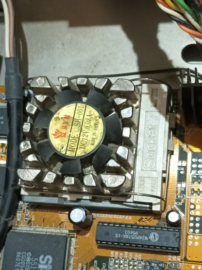 Pc retro, Pentium, caja at con display     (n-19)
