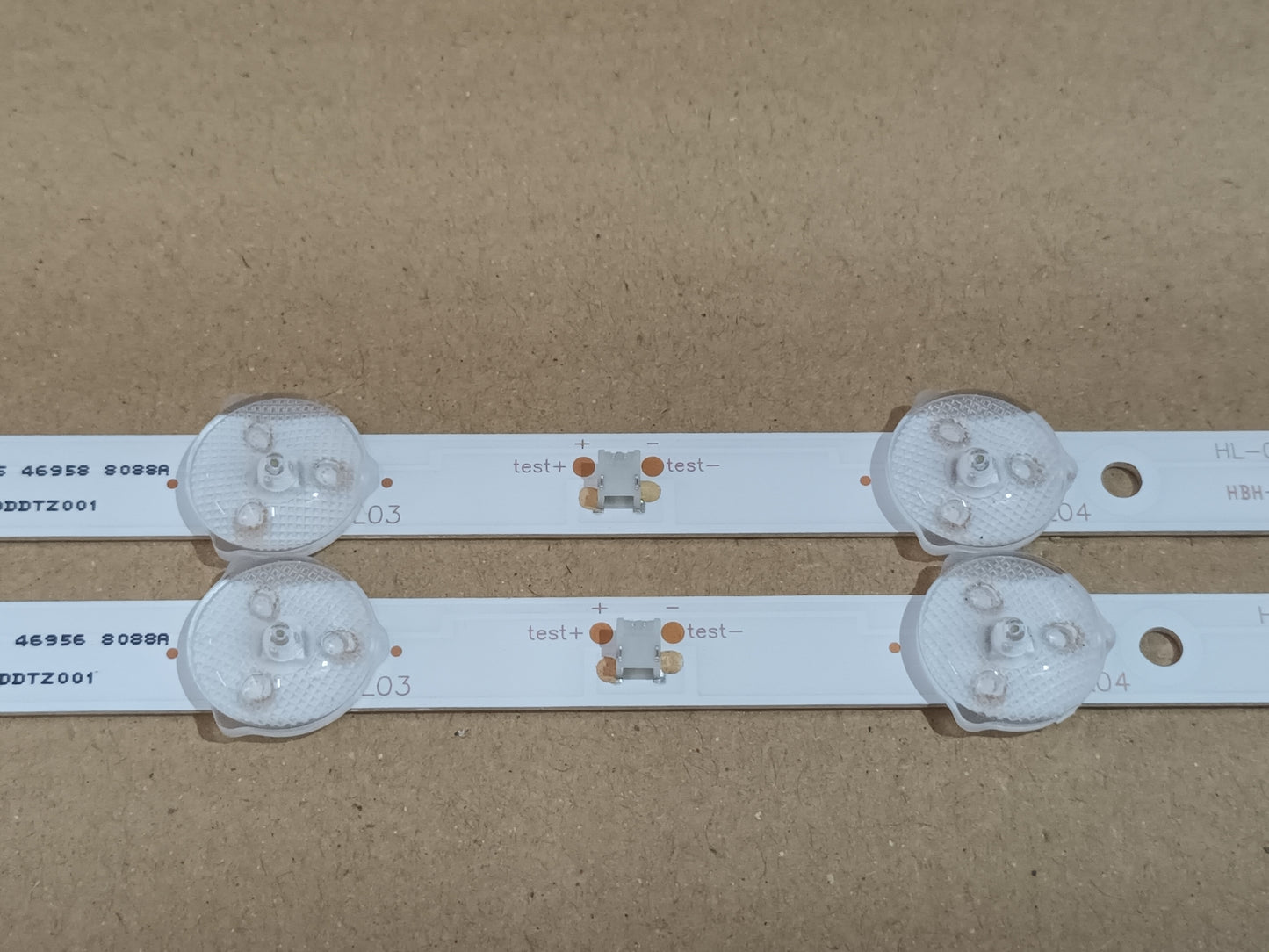 KIT 2 tiras de retroiluminación de NEVIR NVR-7704-22FD 2-N