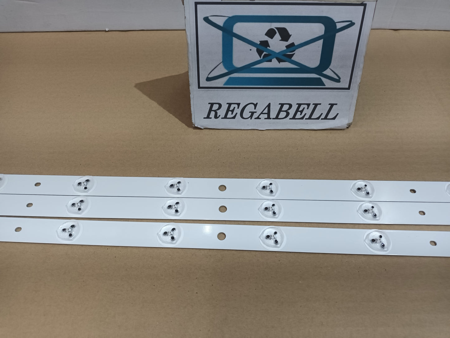 KIT 3 tiras de retroiluminación de TOSHIBA 32W2333D