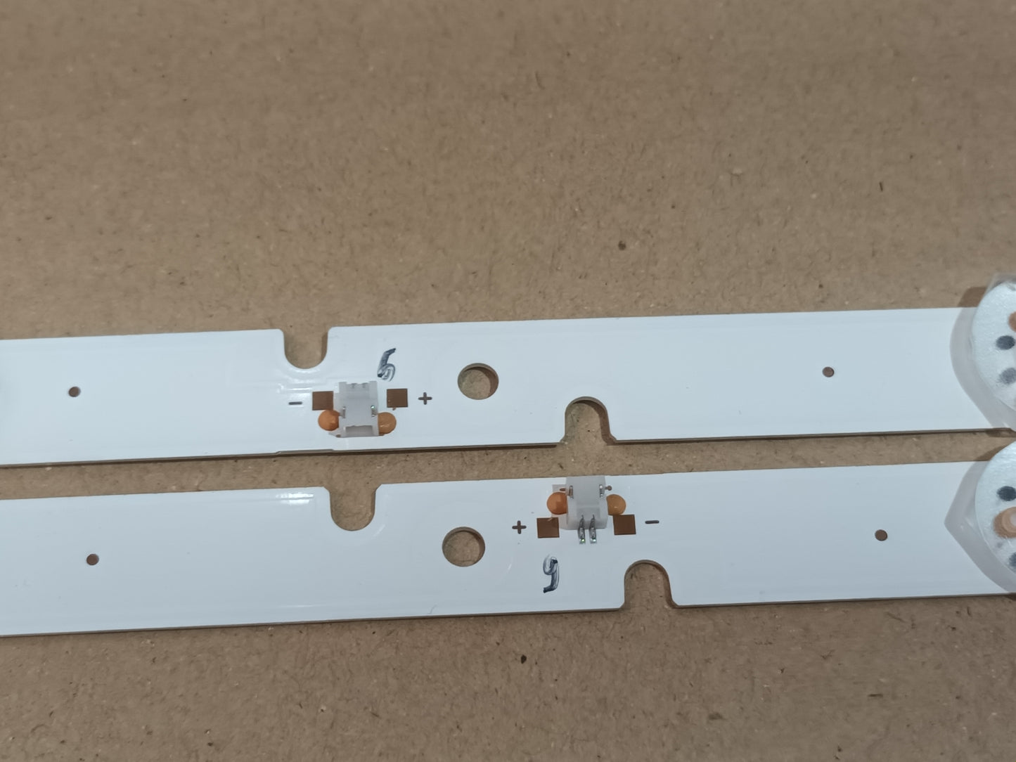 ENGEL LED 32, KIT TIRAS LED (ref,25)