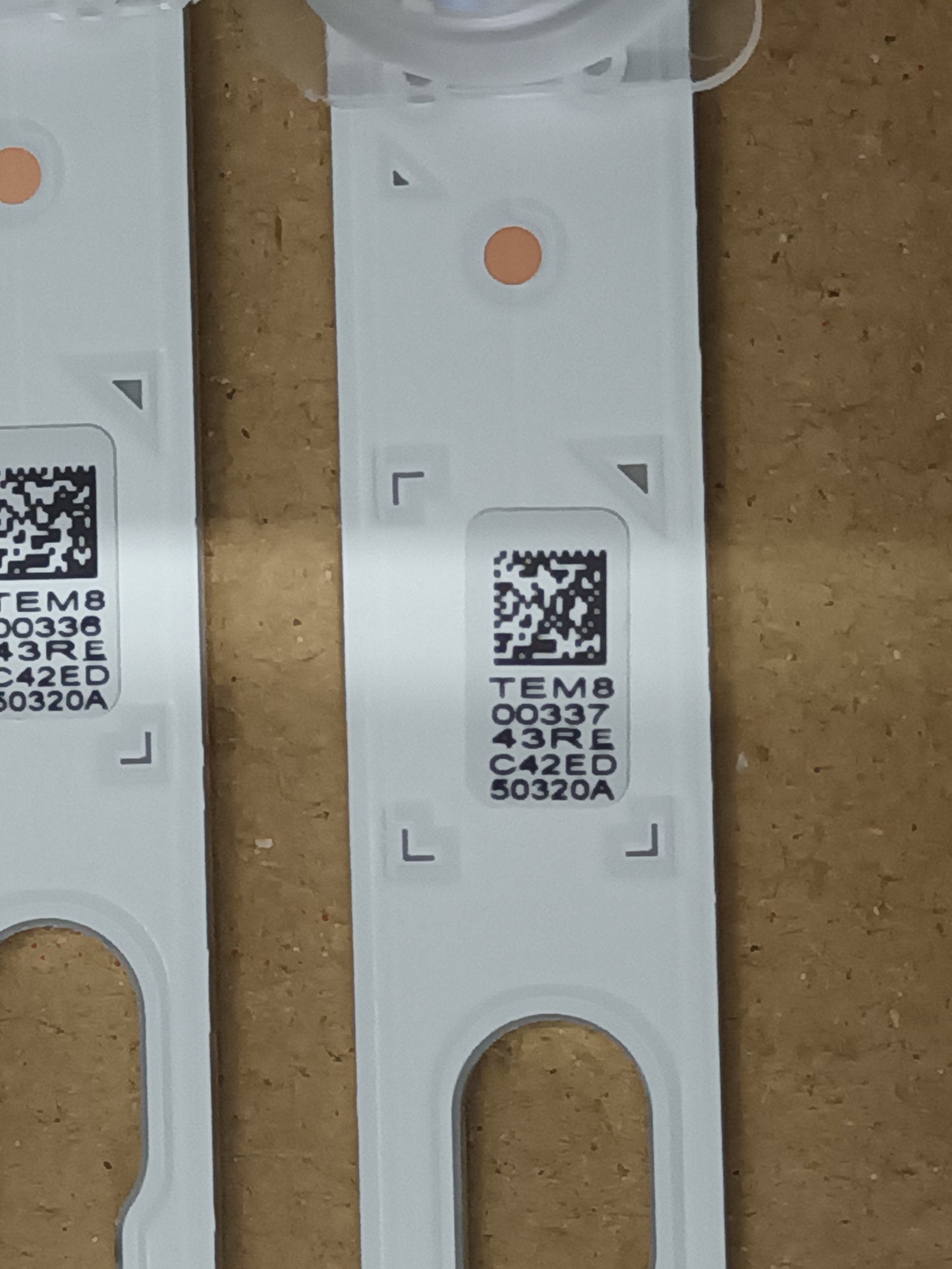 UE43TU7105K, KIT TIRAS LED nuevas, (ref,50)