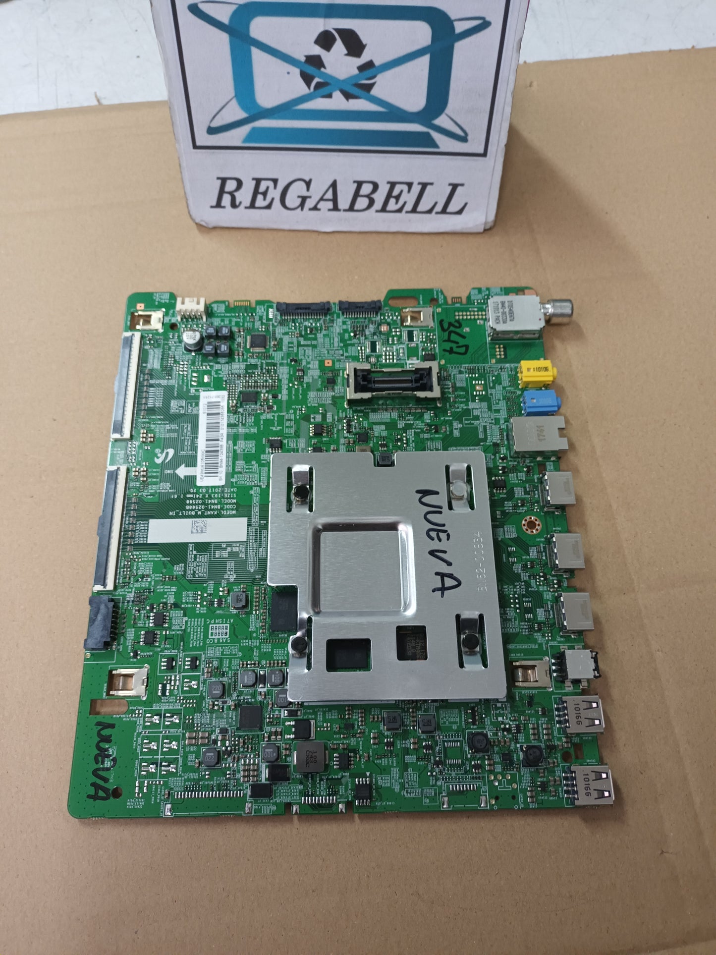 BN94-12439B, de SAMSUNG UE49MU6105K, NUEVA