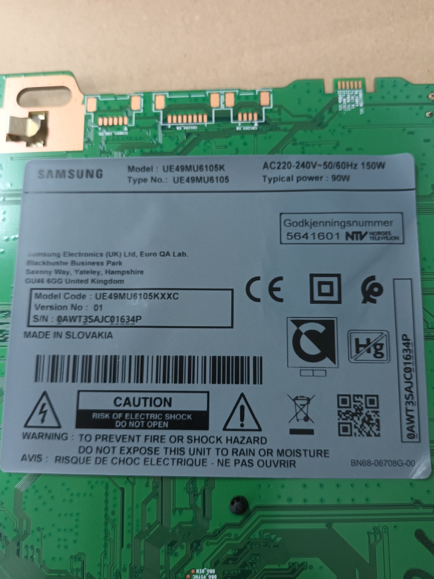 BN94-12439B, de SAMSUNG UE49MU6105K, NUEVA