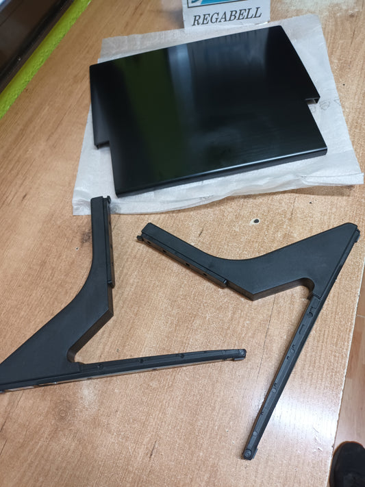PIES DE TV SAMSUNG TQ65Q70DAT, NUEVOS (ref-215)