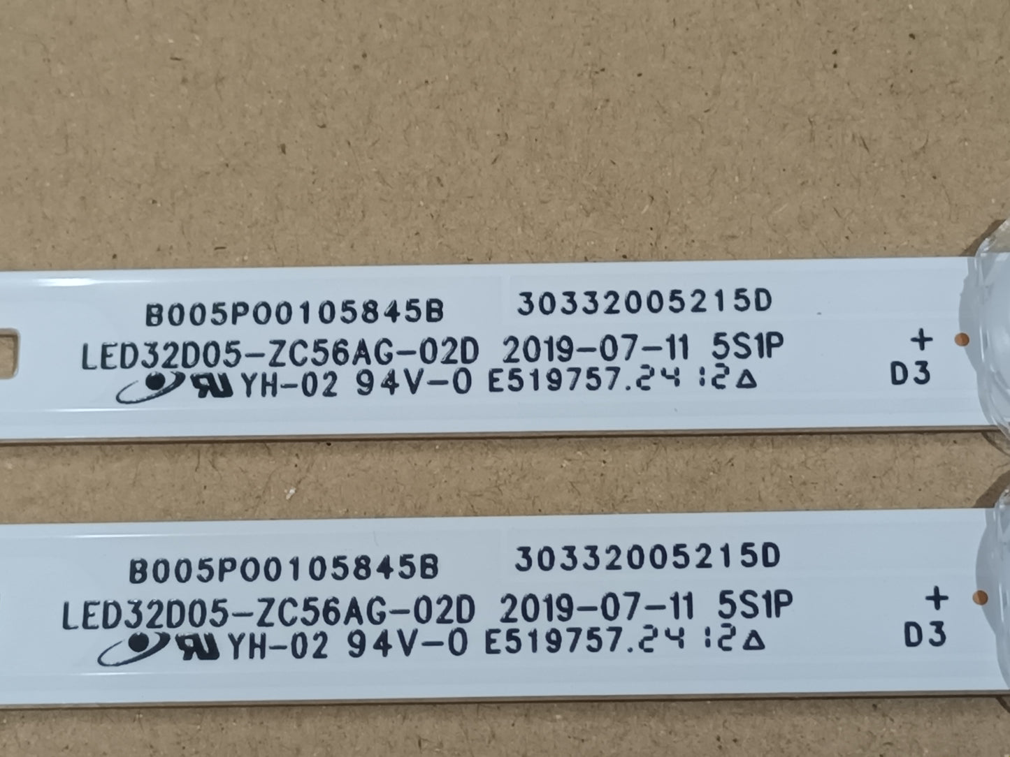 KIT 2 tiras de retroiluminación de HAIER H32K702FG