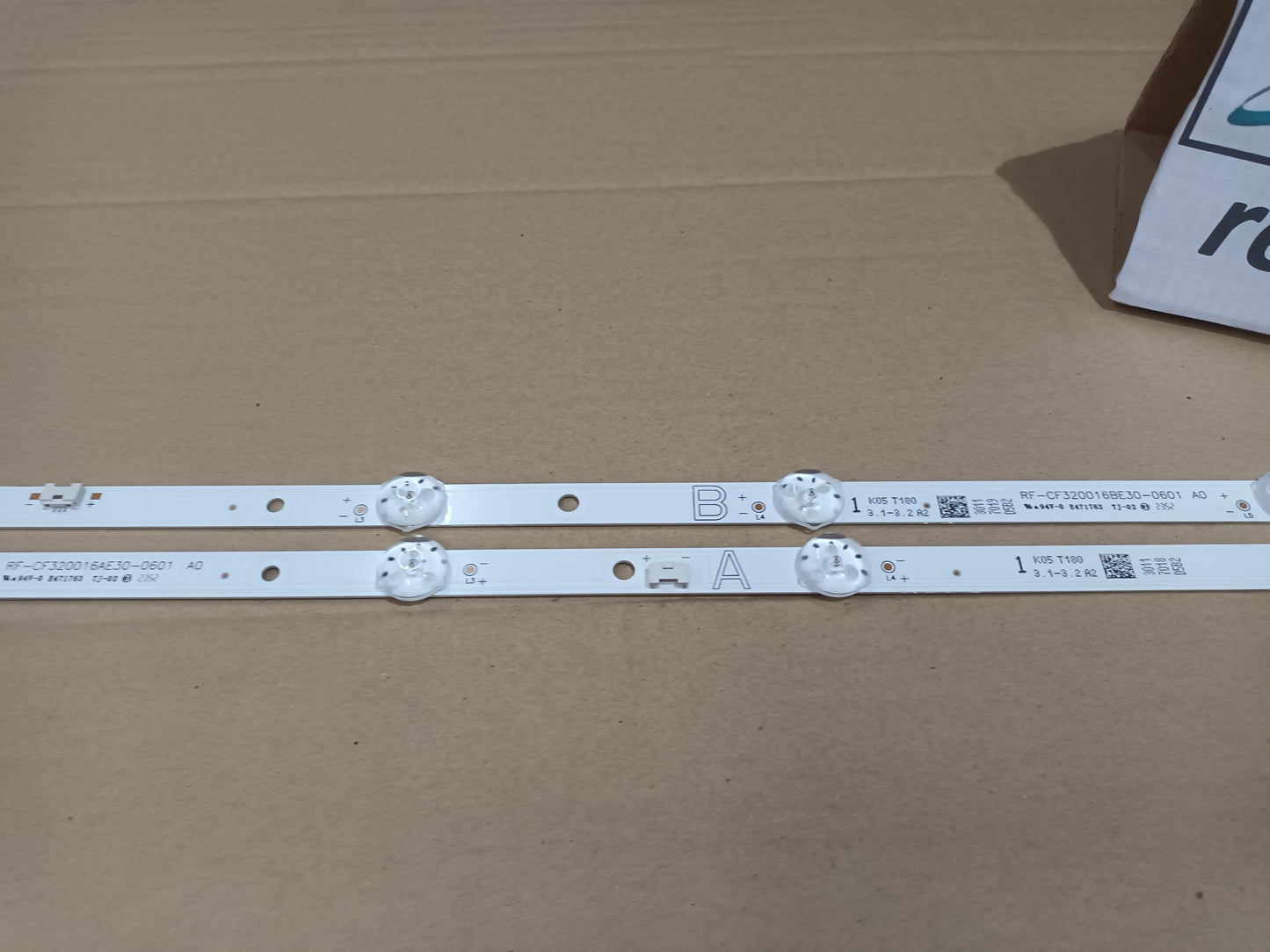 KIT 2 tiras de retroiluminación de TOSHIBA 32WV2E63DG,