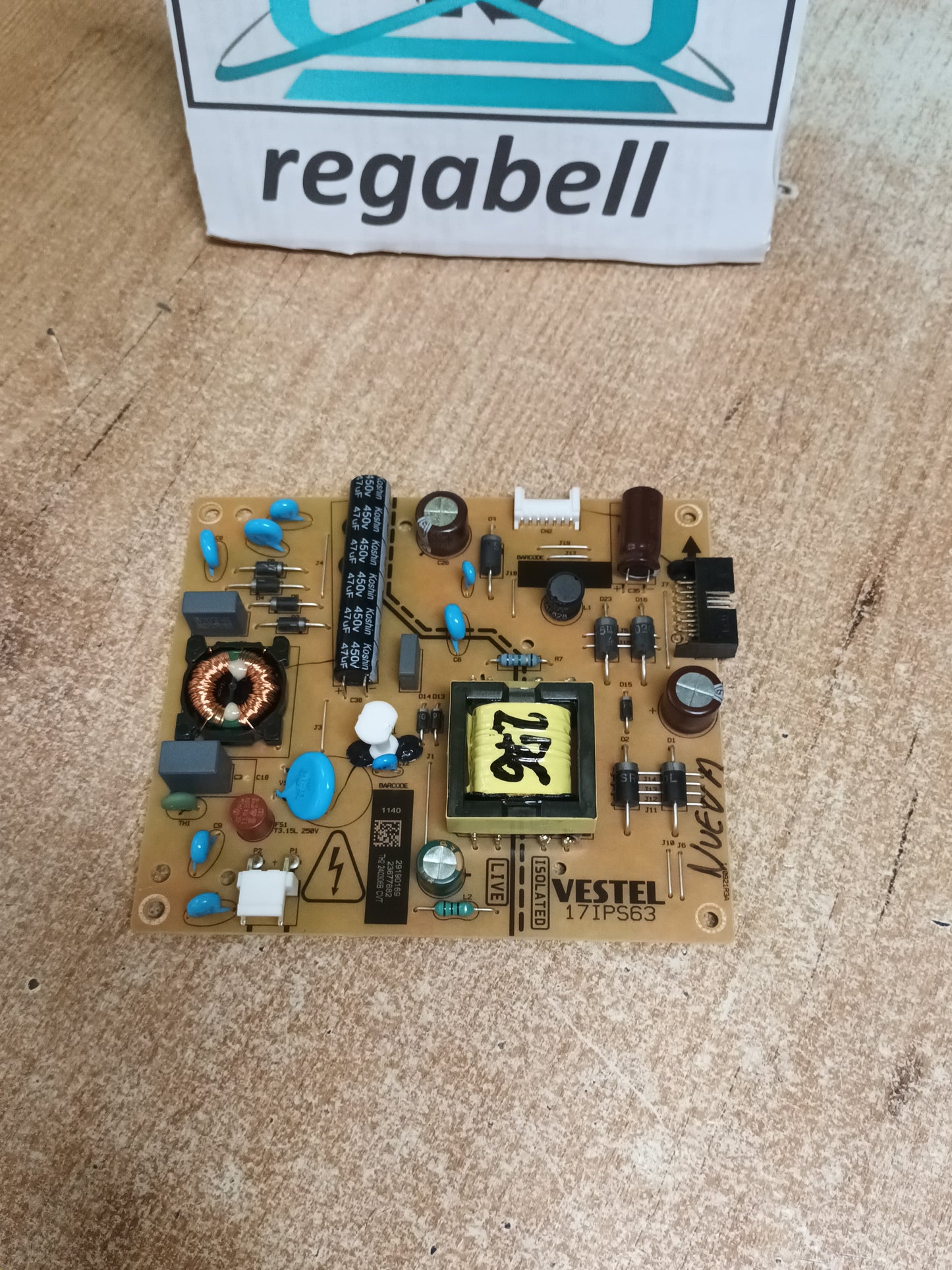 17IPS63, NUEVA SIN USAR de TV TOSHIBA 32WV2E63DG,