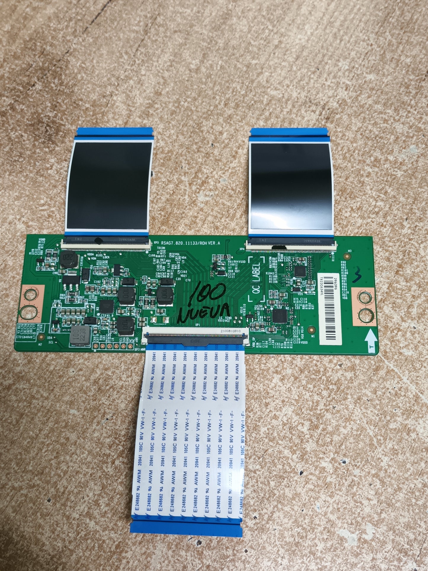 RSAG7.820.11133/R0H, desmontada de televisión HISENSE 43A6EG, NUEVA,