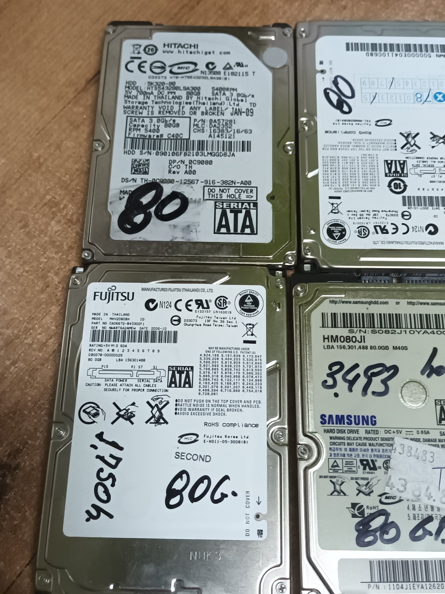 8 discos duros HDD 2.5" 60GB y 80GB