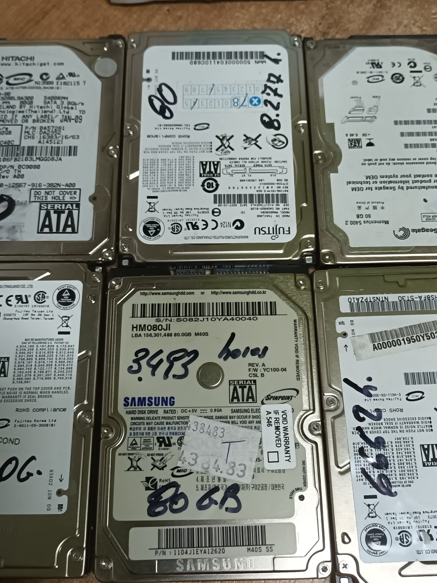 8 discos duros HDD 2.5" 60GB y 80GB