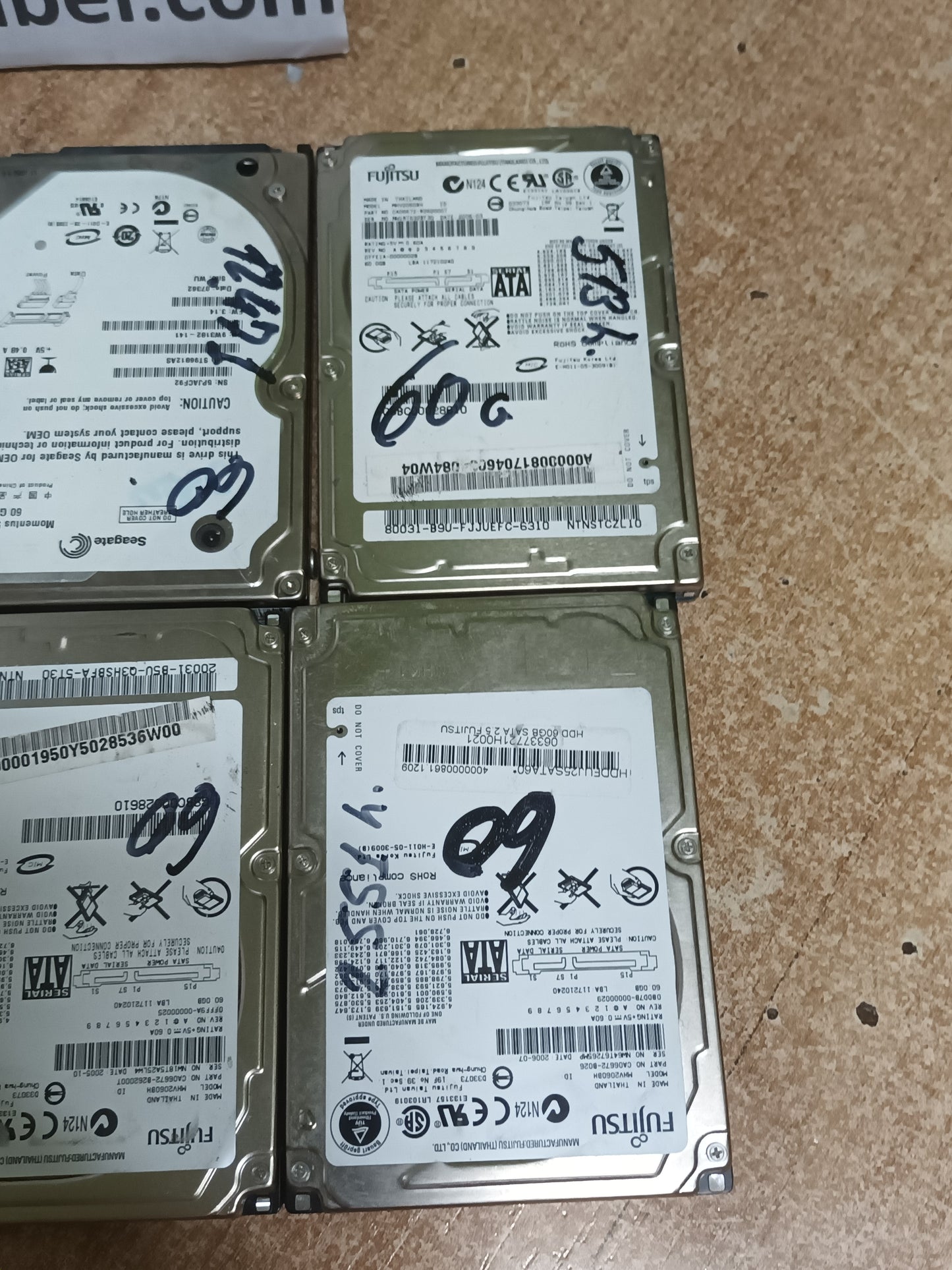 8 discos duros HDD 2.5" 60GB y 80GB