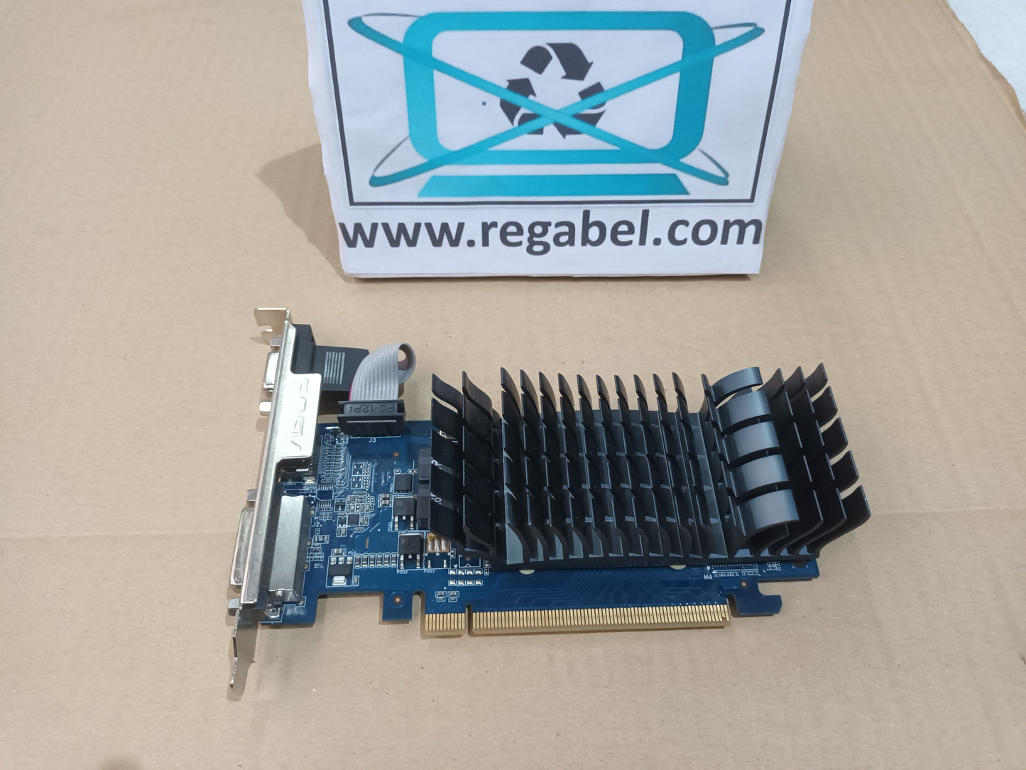Tarjeta gráfica GeForce G210 1GB DDR3