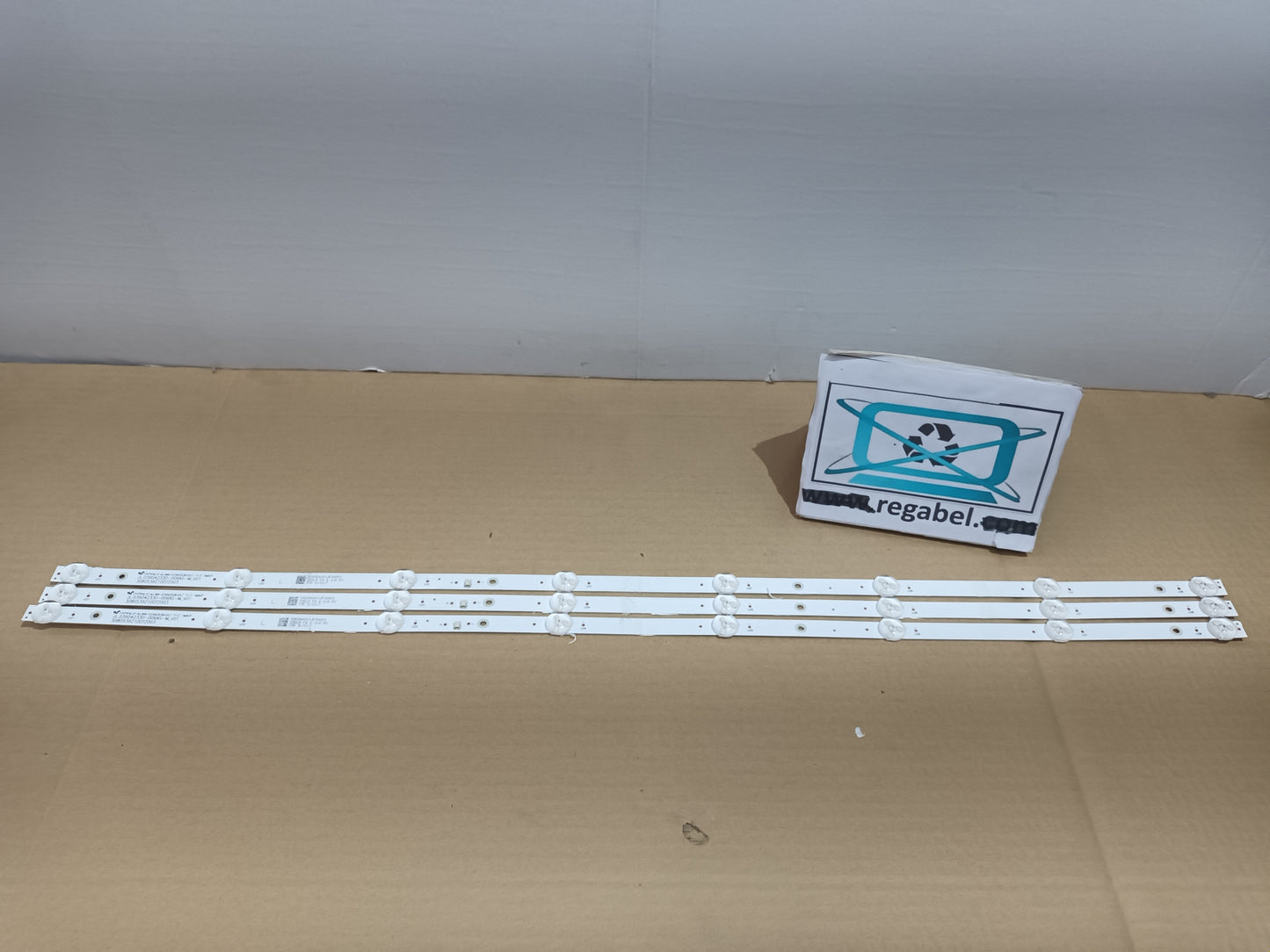 TD SISTEMS K40DLX15GLE, KIT TIRAS LED (ref,124)