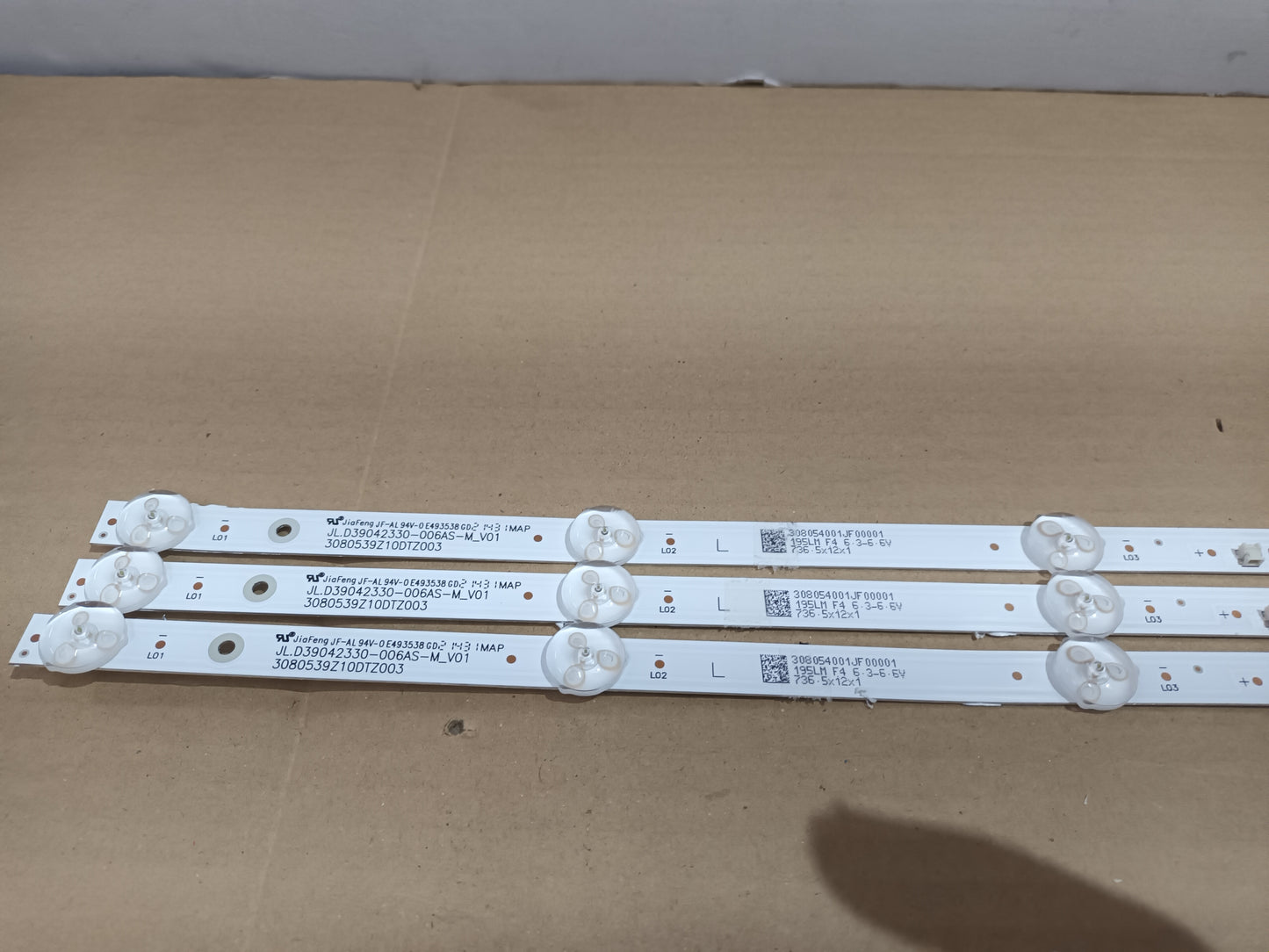 TD SISTEMS K40DLX15GLE, KIT TIRAS LED (ref,124)