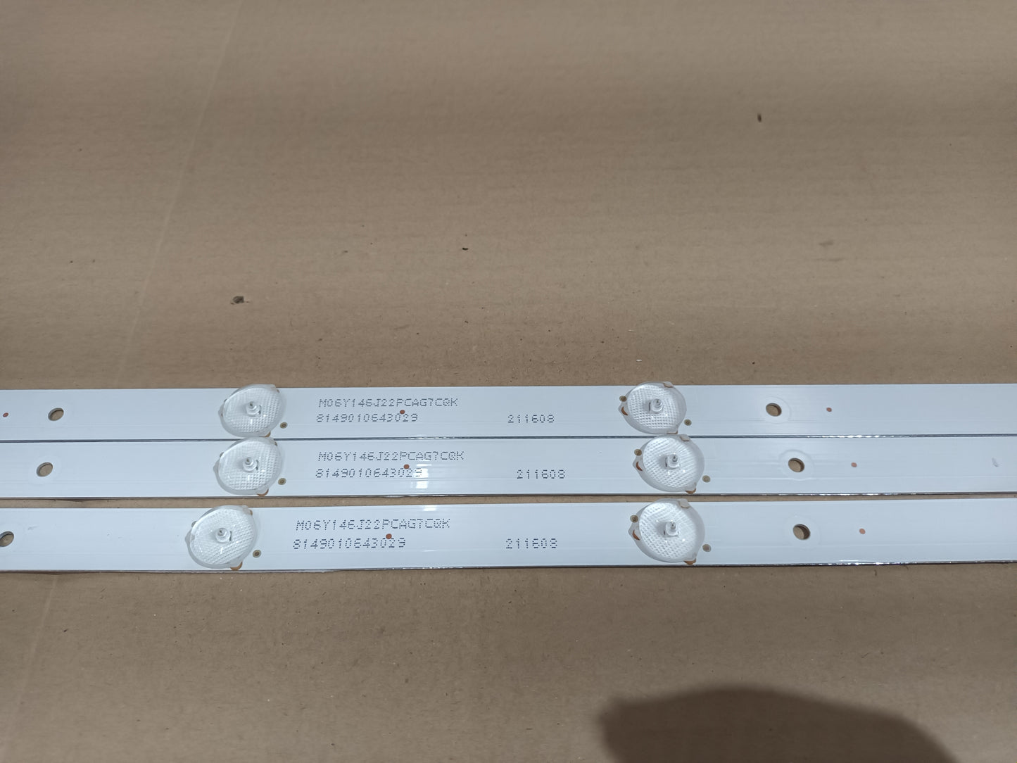 NEVIR NVR-7421-43HD-N, KIT TIRAS LED (ref,134)