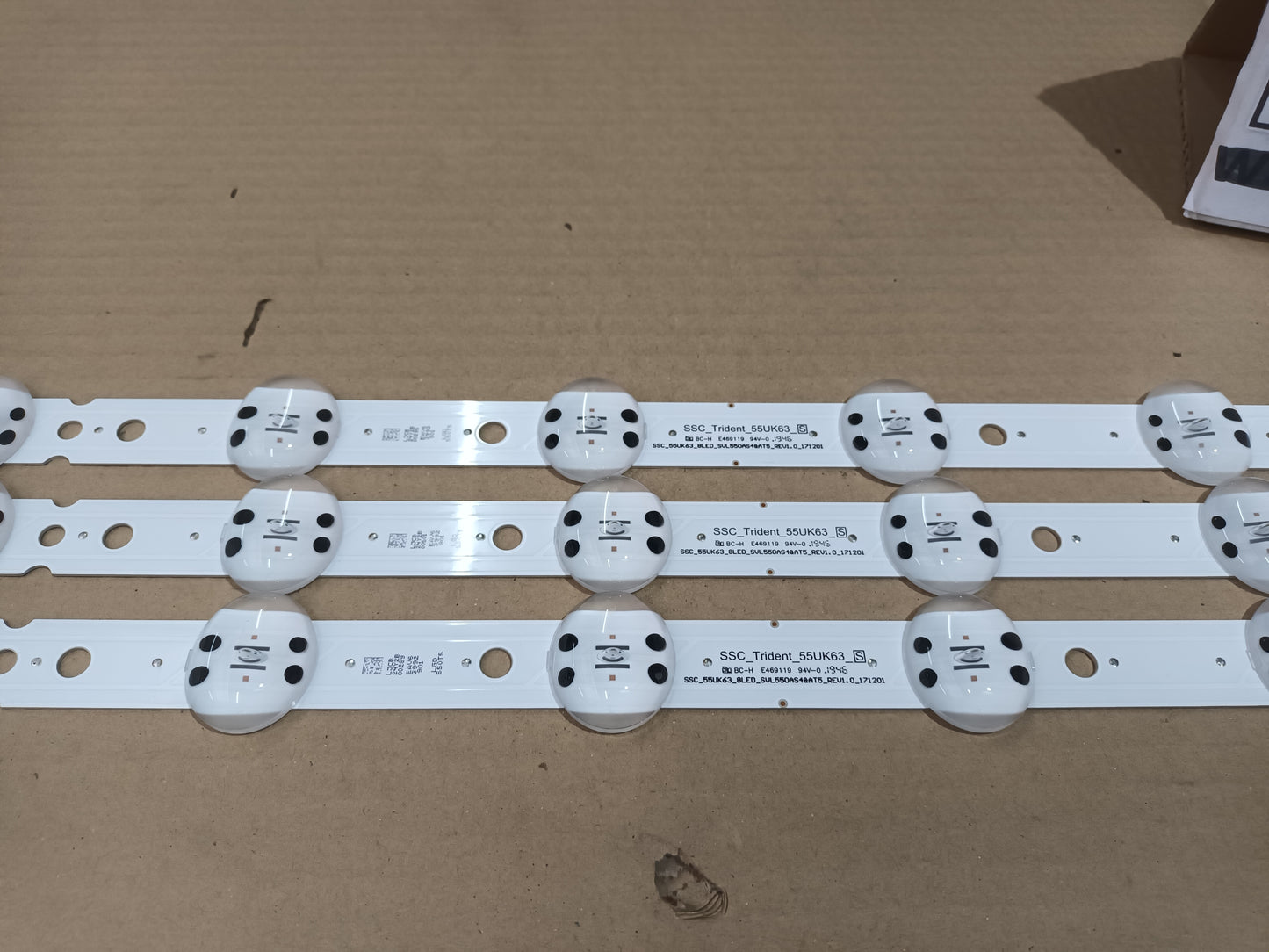 LG55UM7100PLB, KIT 3 TIRAS LED (ref,373)